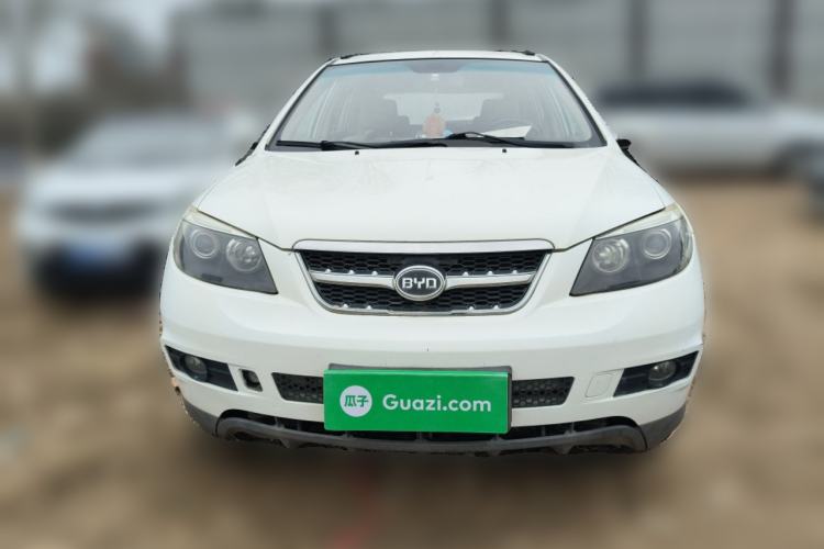 Used BYD S6 2014 2.0L Manual Luxury 5-Seater