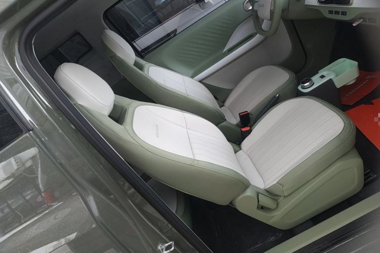 Used Geely Galaxy Panda 2025 210km Panda Rider Right Front Seat