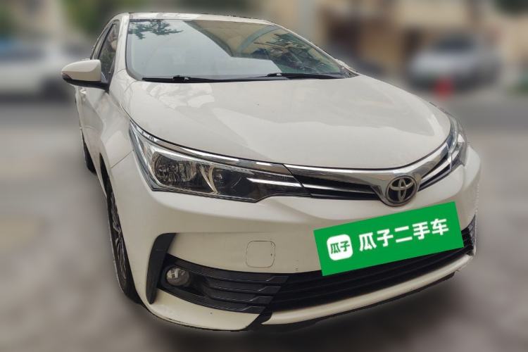 Used Toyota Corolla 2017 Revised Version 1.2T S-CVT GL Front Right 45 Deg