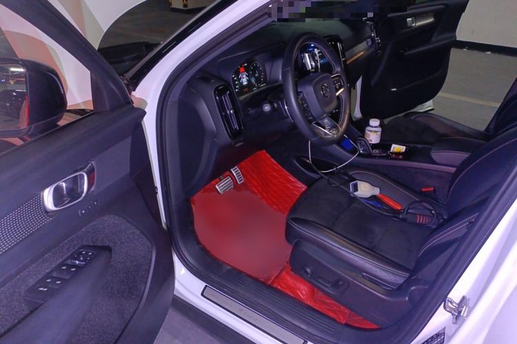 Used Volvo XC40 2020 T4 Four-Wheel Drive Smart & Sporty Edition