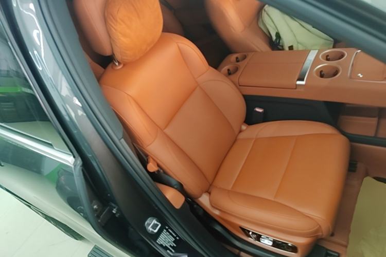 Used Li Auto L8 2024 Ultra Model
