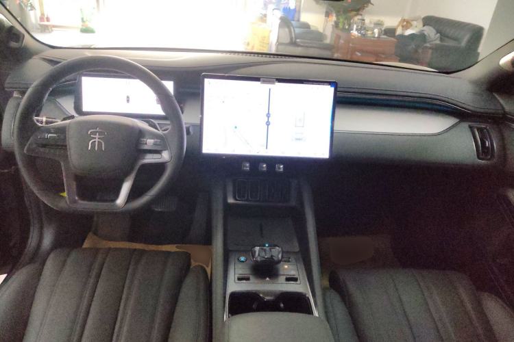 Used BYD Song L EV 2025 Intelligent Driving Version 662 km LiDAR Excellence Edition
