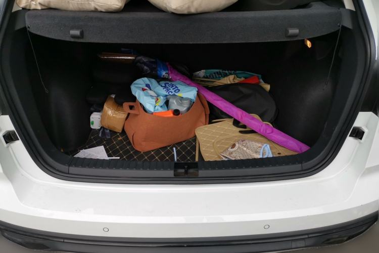 Used Volkswagen Tharu 2023 300TSI Two-Wheel-Drive Moon Luxury Edition
