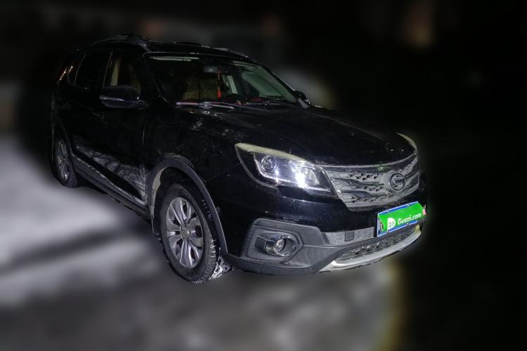 Used GAC Trumpchi GS5 Super 2016 2.0L Automatic Two-Wheel Drive Supreme Edition Front Right 45 Deg