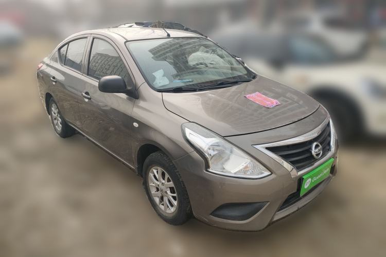 Used Nissan Sunny 2015 1.5XE Manual Master Edition Front Right 45 Deg