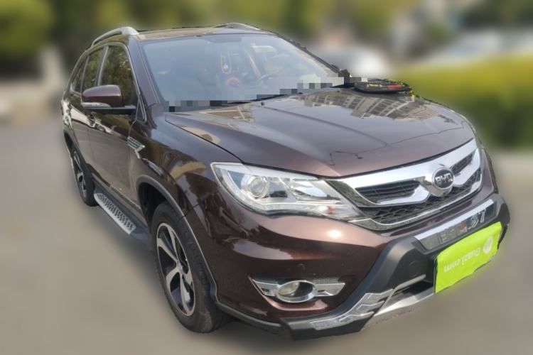 Used BYD S7 2016 2.0T Automatic Prestige Edition Front Right 45 Deg