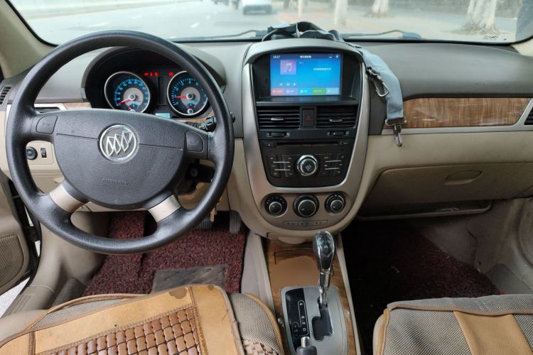 Used Buick Excelle 2015 1.5L Automatic Classic Model
