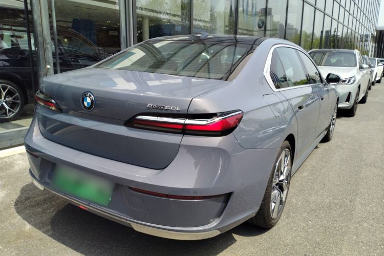 Used BMW i7 2023 eDrive50L Prestige M Sport Package Rear Right 45 Deg