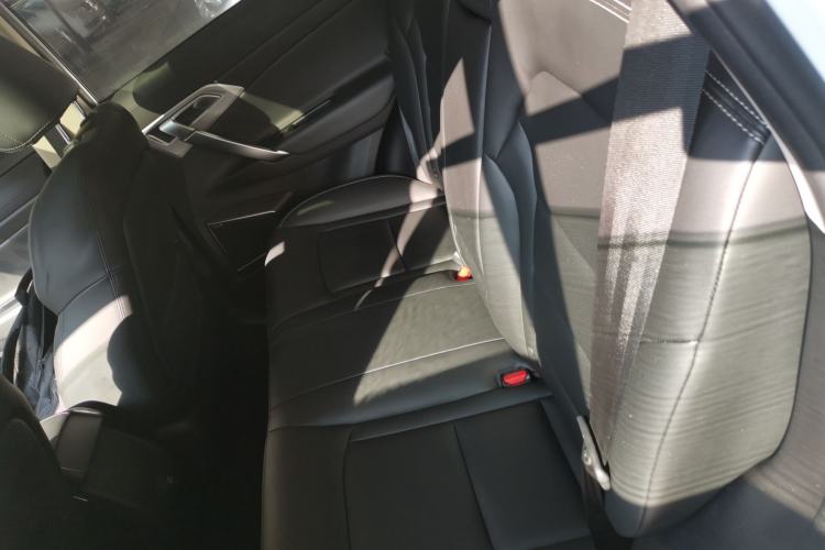 Used Geely Auto Emgrand X7 Sport 2016 2.0L Manual ZhiShang Version Left Rear Seat