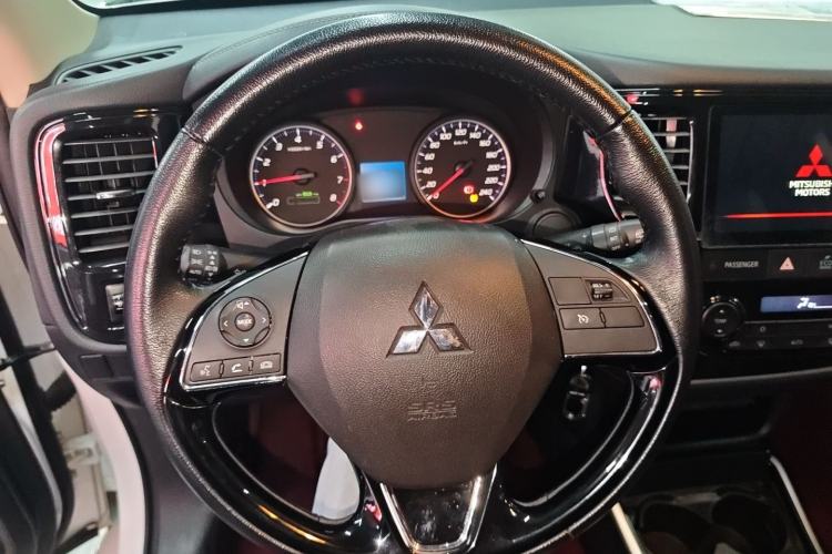 Used Mitsubishi Outlander 2020 2.0L Two-Wheel Drive Enjoyment Version 5 Seats
