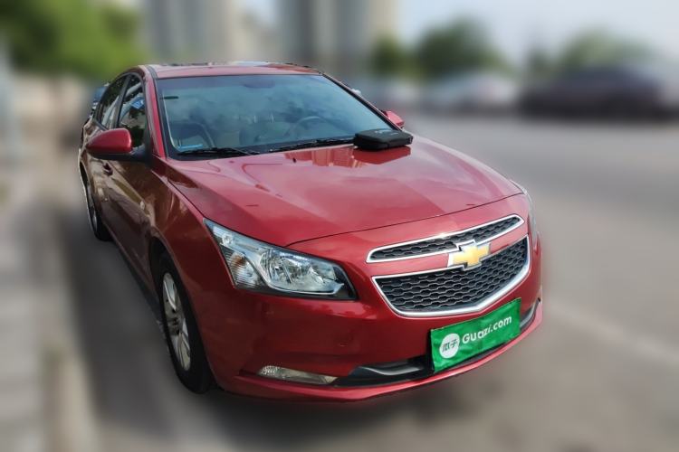 Used Chevrolet Cruze 2015 1.5L Classic SE MT Front Right 45 Deg