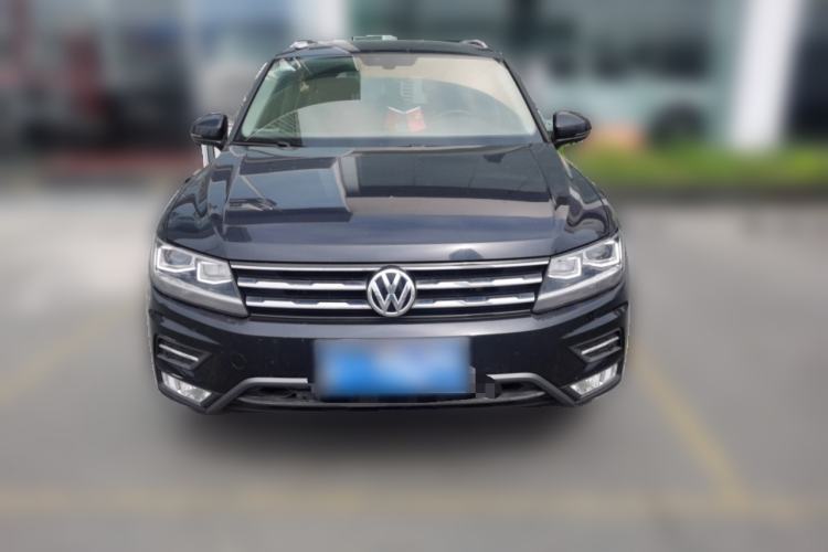 Used Volkswagen Tiguan L 2020 330TSI Automatic Two-Wheel Drive Smart Luxury Edition China VI Standard
