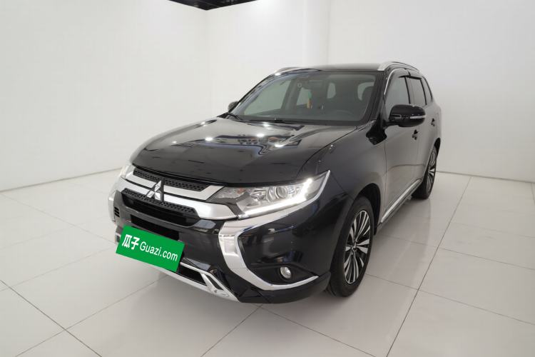 Used Mitsubishi Outlander 2021 2.0L Two-Wheel Drive Comfort Edition 7 Seats