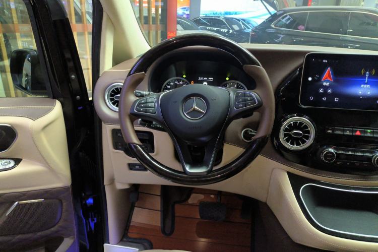 Used Mercedes-Benz Vito 2021 2.0T Business Version 7 Seats Steering Wheel