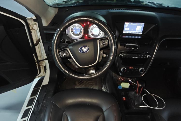 Used Bestune X80 2015 2.0L Manual Luxury Edition