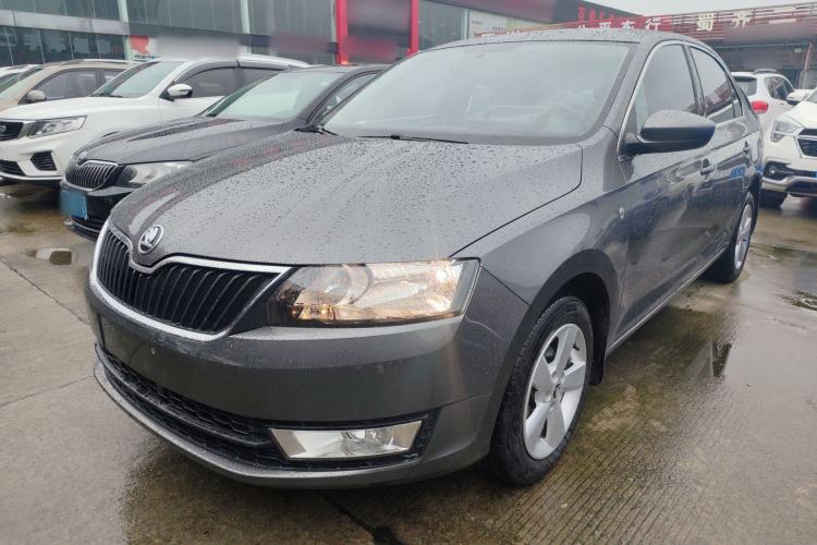 Used Skoda Rapid 2015 1.6L Manual Smart Selection Model