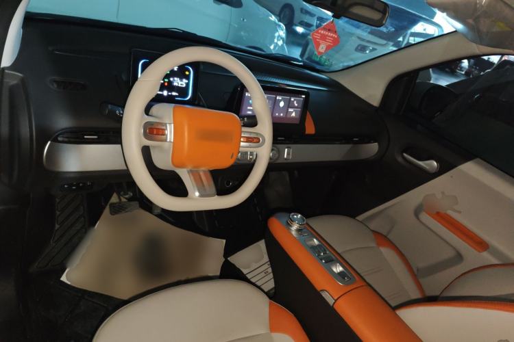 Used CHANGAN NEVO Lumin 2025 301km Honey Dew Edition Center Console