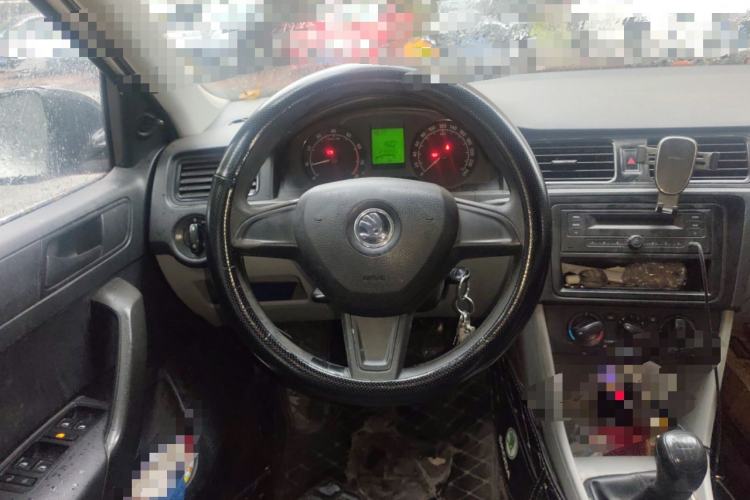 Used Skoda Rapid 2015 1.4L Manual Enjoyment Model