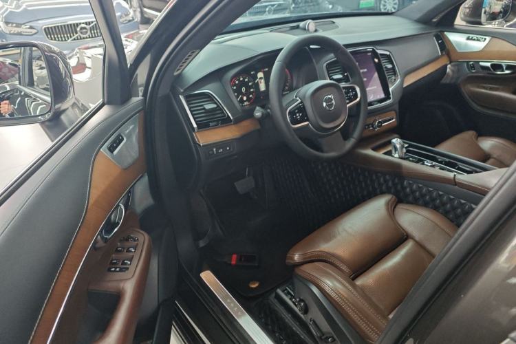 Used Volvo XC90 New Energy 2019 E-Drive Hybrid T8 Luxury Edition 7-Seater China V Standard