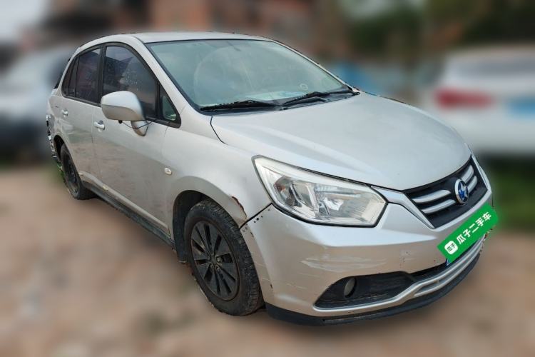 Used Venucia D50 2016 1.6L Manual Elite Edition Front Right 45 Deg