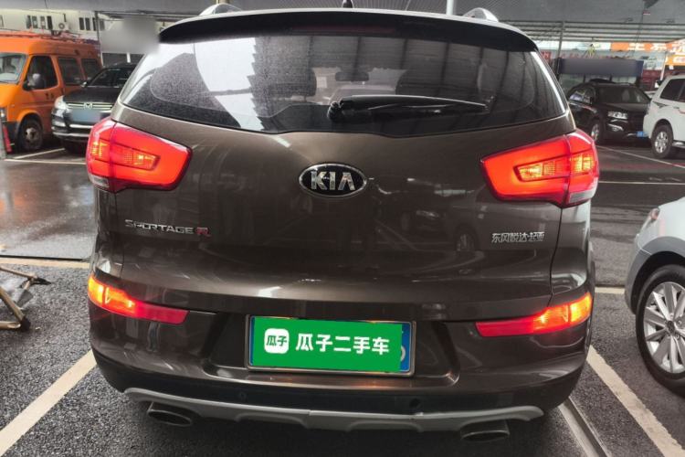 Used Kia Sportage R 2015 2.0L Manual Two-Wheel Drive GLS Trim
