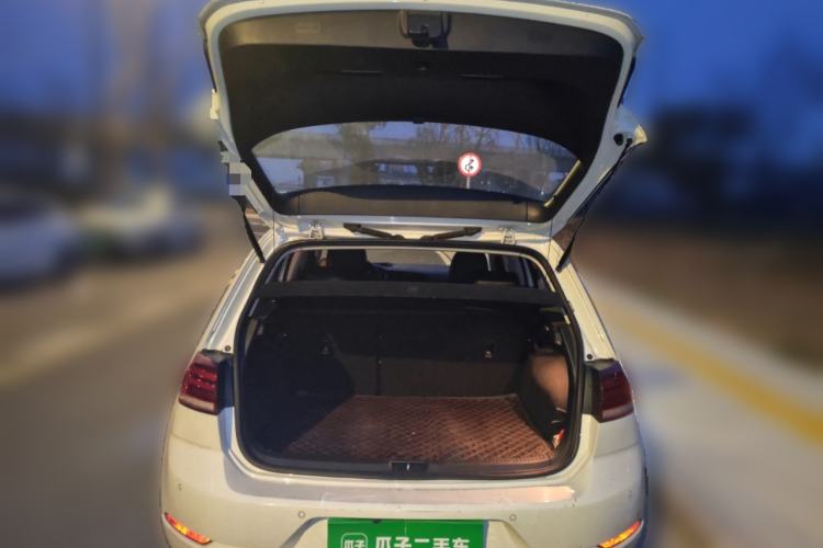 Used Volkswagen Golf 2018 1.6L Automatic Comfort Model
