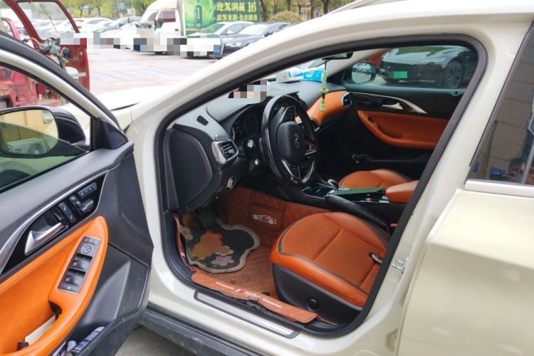 Used Infiniti QX30 2017 2.0T Four-Wheel Drive Sport Edition
