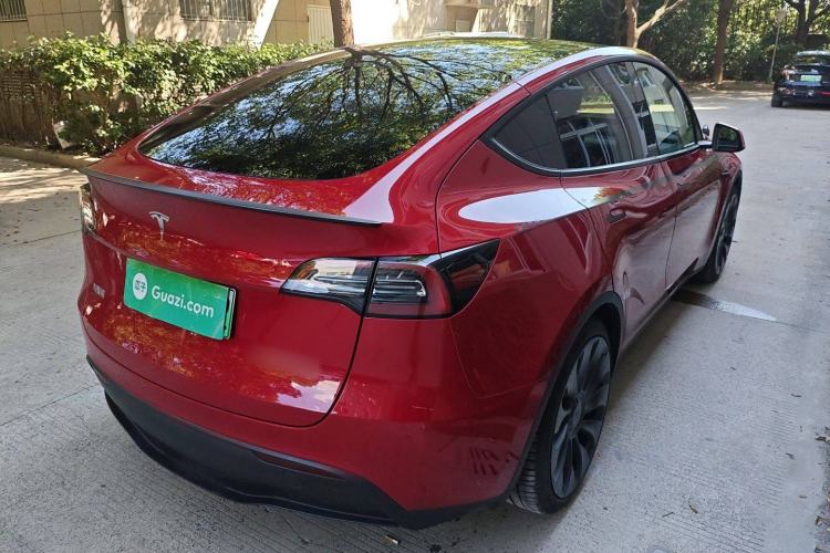 Used Tesla Model Y 2023 High-Performance All-Wheel-Drive Version