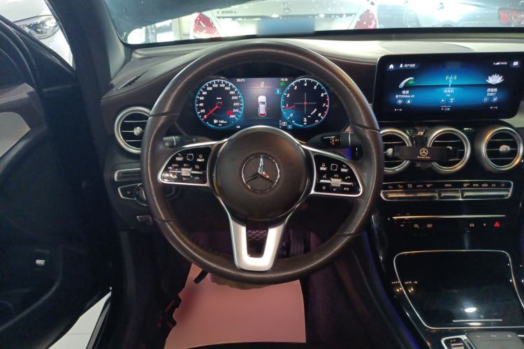 Used Mercedes-Benz GLC 2022 Refreshed GLC 260 L 4MATIC Dynamic Edition