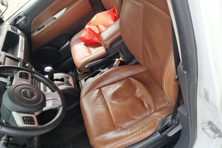 Used Jeep Compass 2014 2.4L four-wheel drive luxury version Left Front Seat