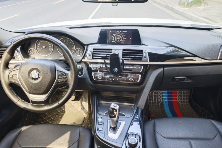 Used BMW 3 Series 2017 320Li Fashion Model Interior 2
