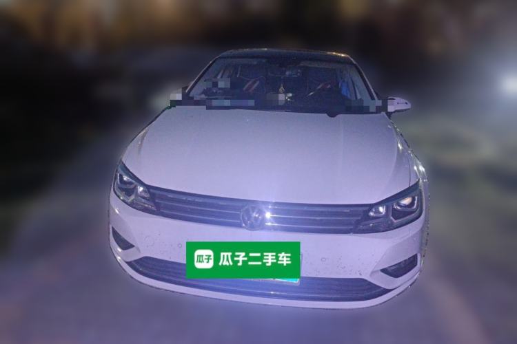 Used Volkswagen Lamando 2017 280TSI DSG Luxury Edition
