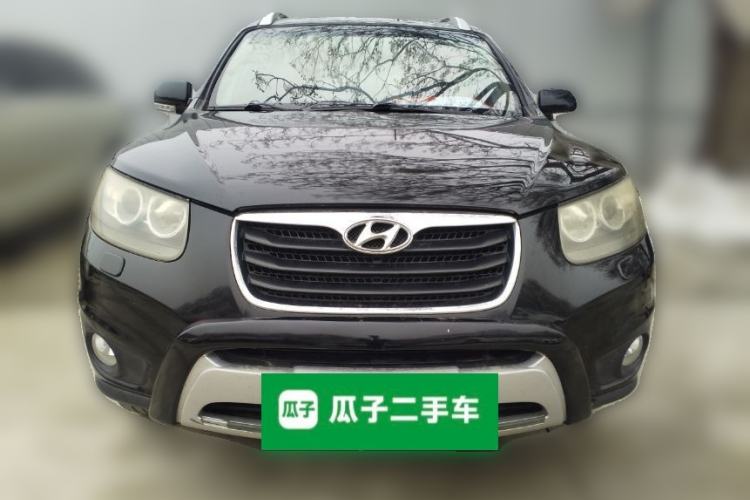 Used Hyundai Santa Fe 2010 2.4 Ultimate Edition 7-Seater Four-Wheel Drive Front