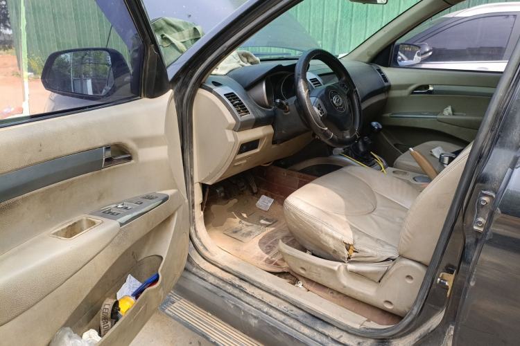 Used Land X8 2012 Explorer Edition 2.0T Diesel 4x2 Luxury Model