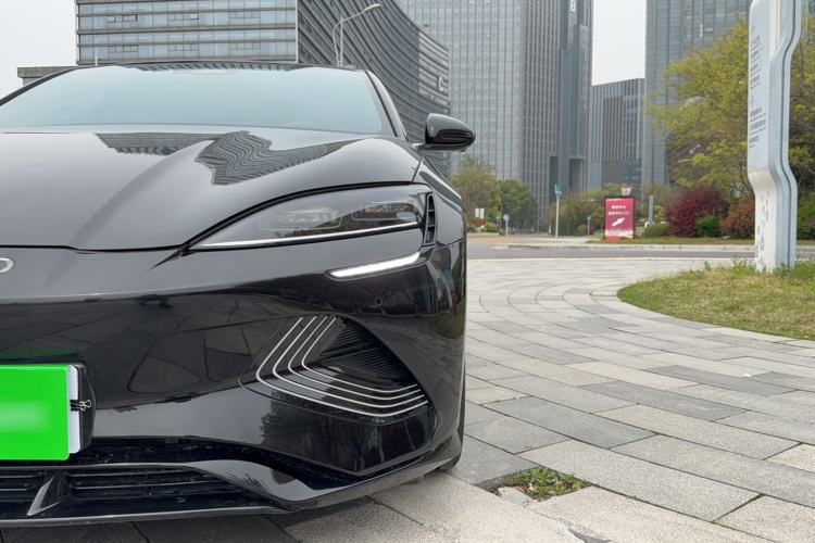 Used BYD Seal 2022 550 km Standard Range Rear-Wheel Drive Prestige Version
