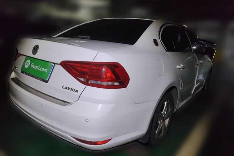 Used Volkswagen Lavida 2017 1.6L Automatic Fashion Edition
