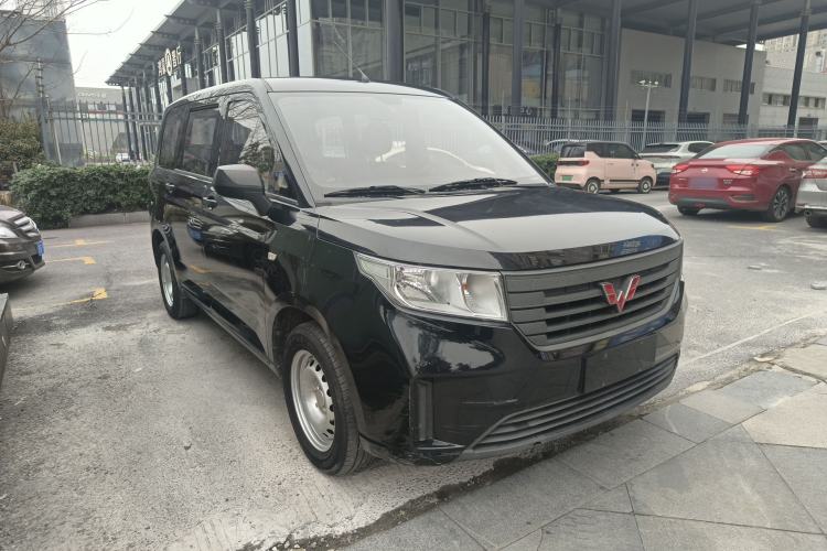 Used Wuling Hongguang PLUS 2020 1.5L Manual Standard Edition 7-Seater
