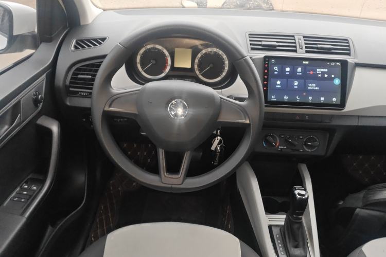 Used Skoda Fabia 2017 1.4L Automatic Car Enjoy Edition
