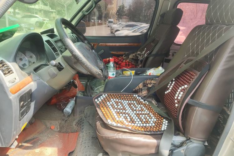 Used Golden Dragon Hiace 