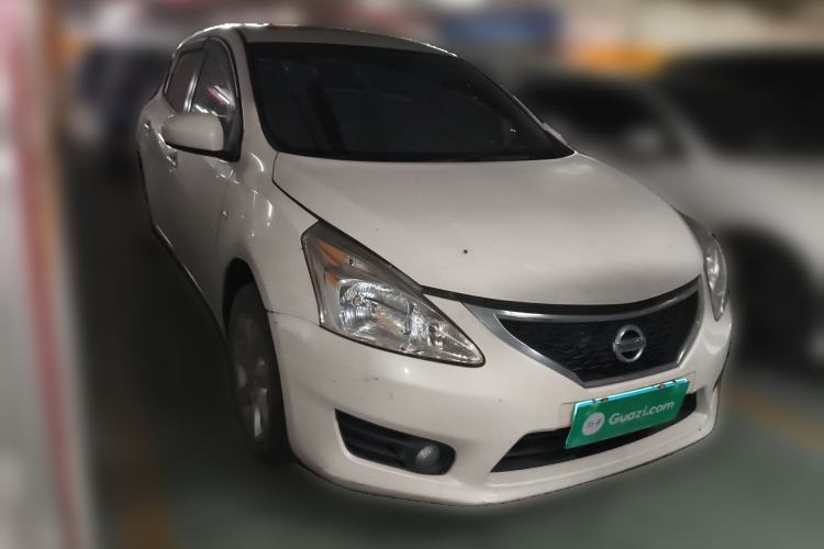 Used Nissan Tiida 2014 1.6L CVT Cool Cafe Edition Front Right 45 Deg