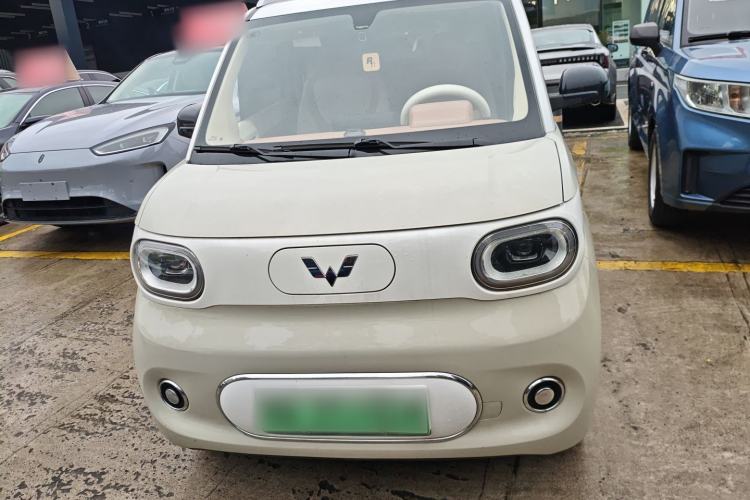 Used Wuling Hongguang MINIEV 2024 3rd Generation 215km Advanced Version Front