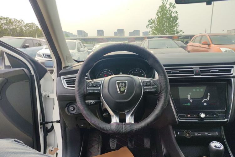Used Roewe i5 2020 1.5L Manual 4G Connect Leehao Flagship Edition