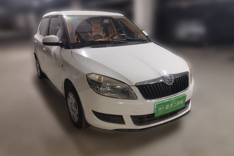 Used Skoda Fabia 2014 1.4L Automatic Crystal Edition