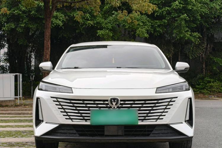 Used CHANGAN Eado PHEV 2025 Smart New Blue Whale 145KM High-Energy Edition
