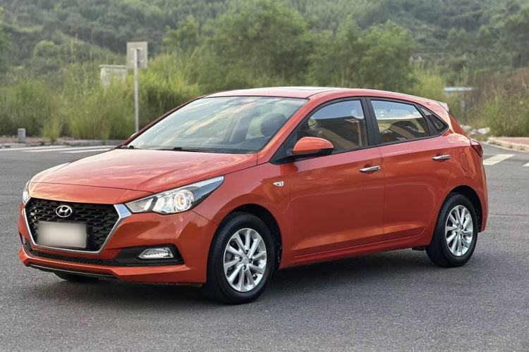 Used Hyundai Verna RV 2017 1.4L Automatic Sport Version National Emission Standard V