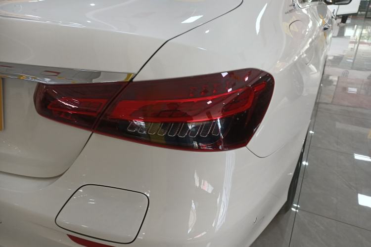 Used Mercedes-Benz E-Class New Energy 2021 E 350 e L Plug-in Hybrid Sports Sedan