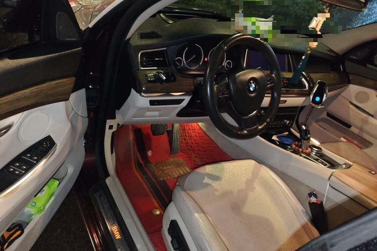 Used BMW 5 Series GT 2015 535i Luxury Edition