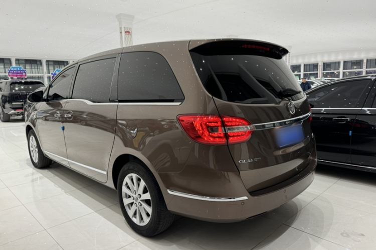 Used Buick GL8 2018 28T Luxury Model China VI Standard Exterior 2