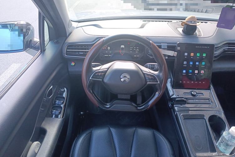 Used Nio ES8 2018 355 km Base Version 7-Seater Edition Steering Wheel