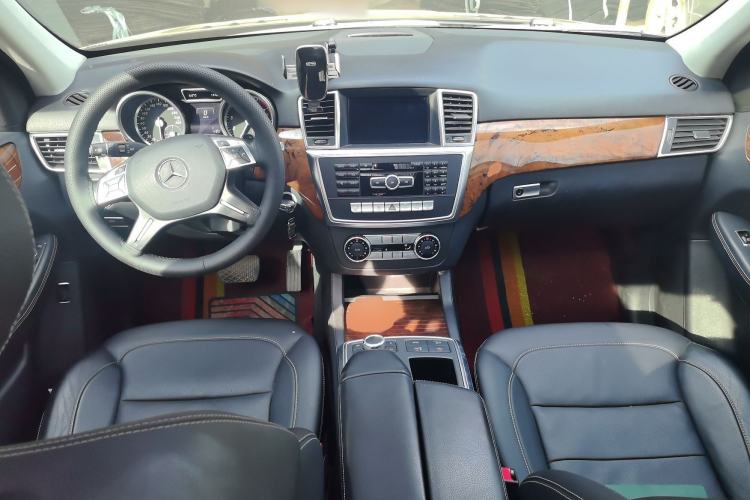 Used Mercedes-Benz M-Class 2015 ML 400 4MATIC Dynamic Model